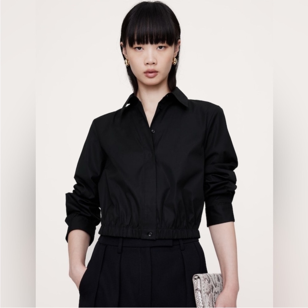 ISO BANANA REPUBLIC POPLIN CINCHED-HEM CROPPED SHIRT